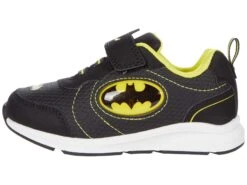 Josmo Batman Lighted Sneaker (Toddler/Little Kid) -Shoes Stories Shop 81SsmNJh2sL